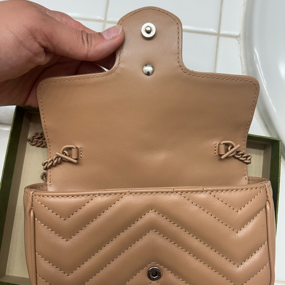 Gucci Tan Quilted Leather Shoulder Bag - Picture 6 of 6